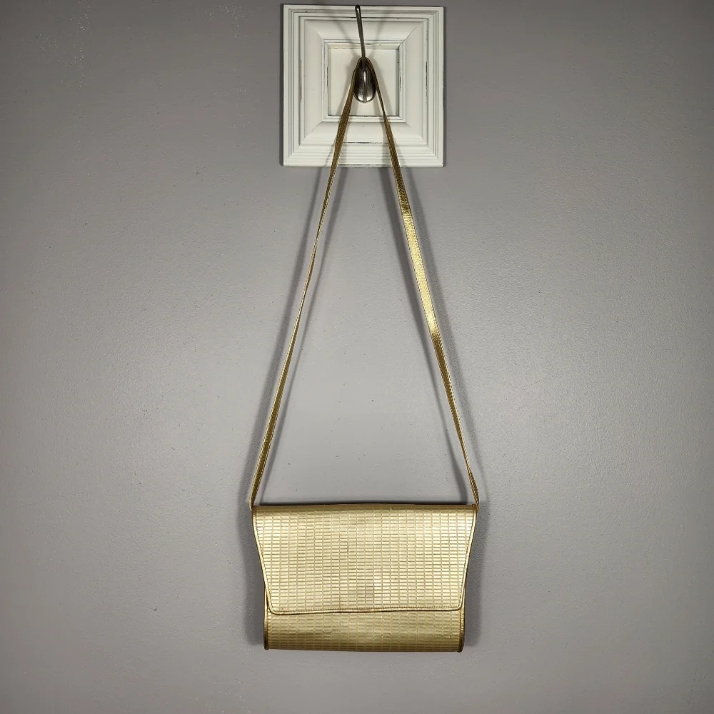 Charles Jourdan  Gold Leather Clutch Bag w/ Shoulder Strap Assymetric Flaws
